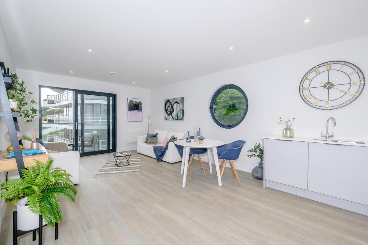 5 Middlecombe - Luxury Apartment At Byron Woolacombe, Only 4 Minute Walk To Woolacombe Beach! Extérieur photo